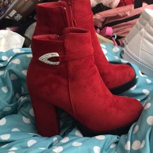 Pretty red heels worn once very comfortable